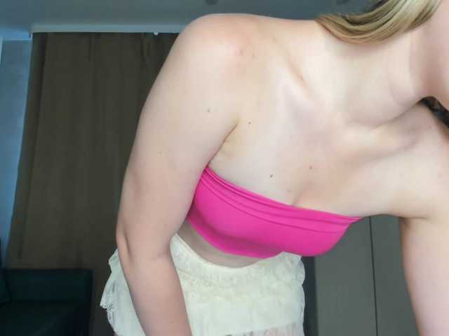 SkyeDavis live cam on BongaCams
