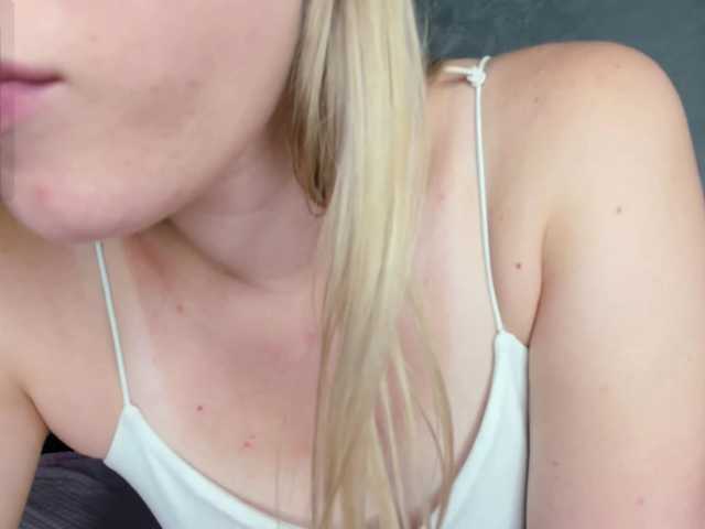 SkyeDavis live cam on BongaCams