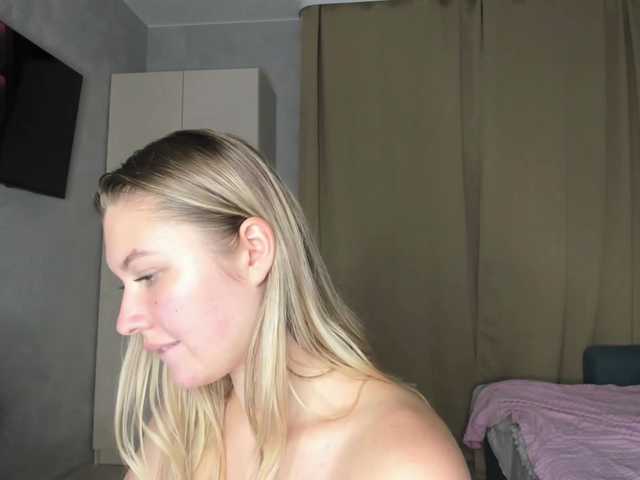 SkyeDavis live cam on BongaCams