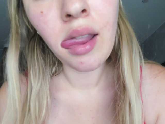 SkyeDavis live cam on BongaCams