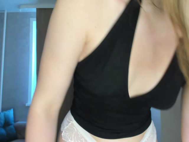 SkyeDavis live cam on BongaCams