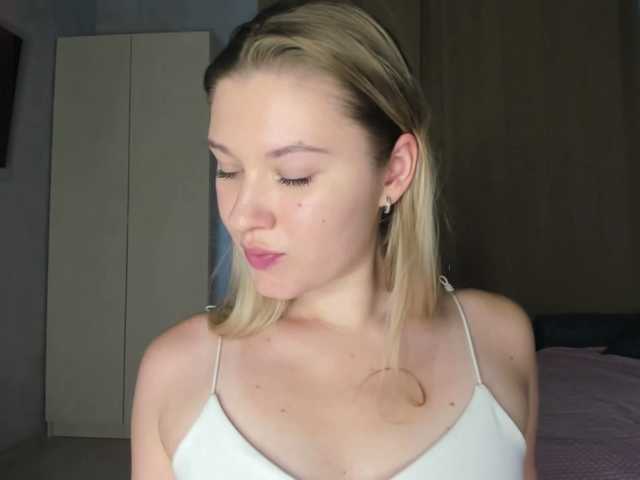 SkyeDavis live cam on BongaCams