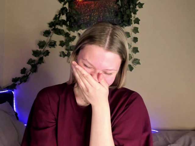 SkyeDavis's BongaCams show and profile