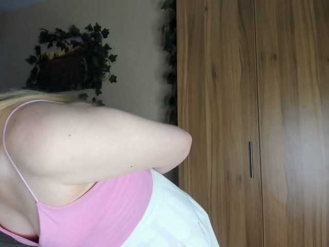 SkyeDavis live cam on BongaCams