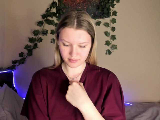 SkyeDavis's BongaCams show and profile