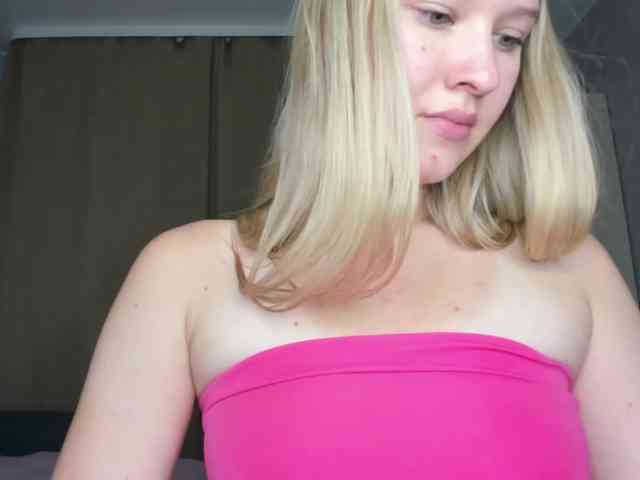 SkyeDavis webcam
