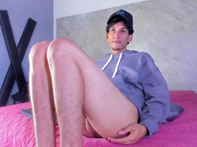Emer-santos Sex Cam Show