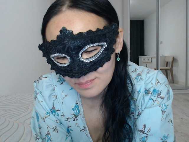 Just---me, live now on BongaCams