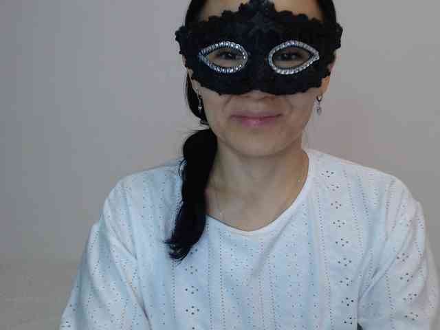 Liya_'s cam show statistics and live stream