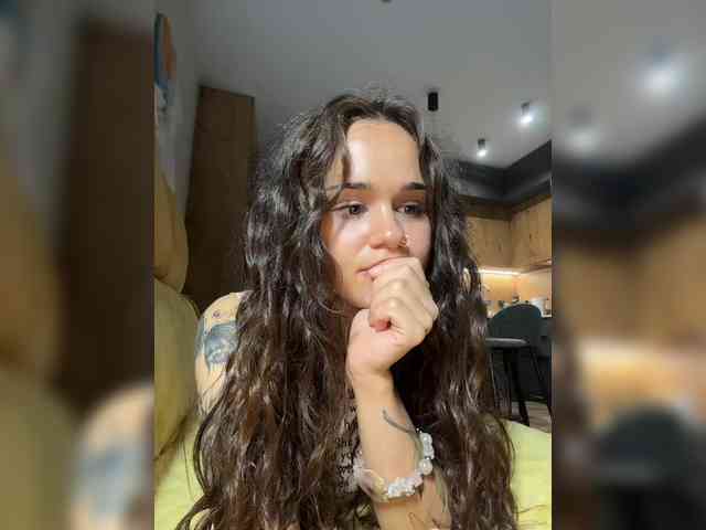 MilleMiMiMi webcam