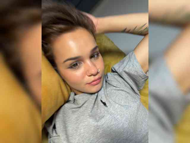 MilleMiMiMi webcam