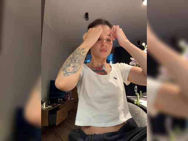 MilleMiMiMi webcam