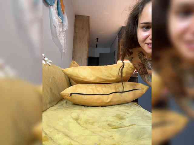 MilleMiMiMi webcam