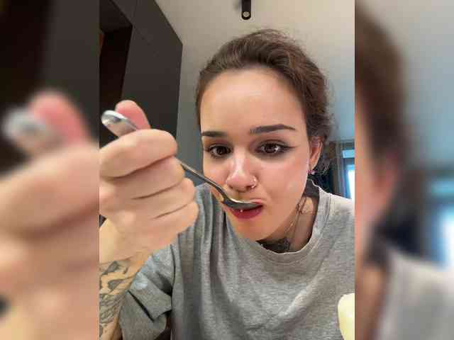 MilleMiMiMi webcam