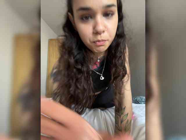 MilleMiMiMi webcam