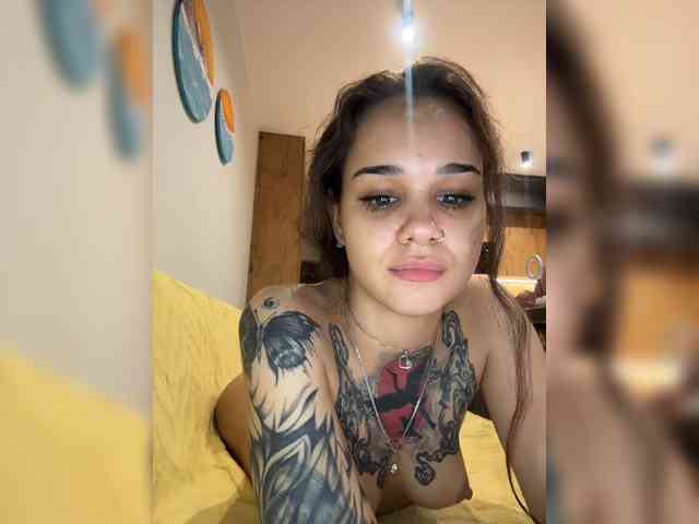 MilleMiMiMi webcam
