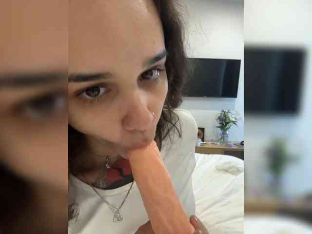 MilleMiMiMi webcam