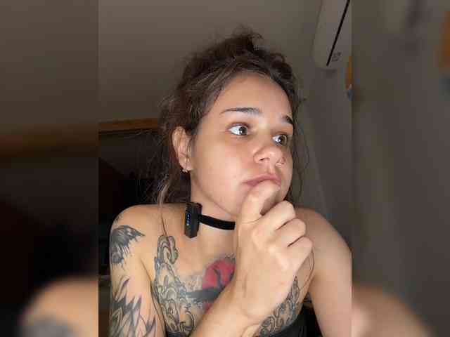MilleMiMiMi webcam