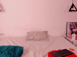 Briana-Goldd Porn Show