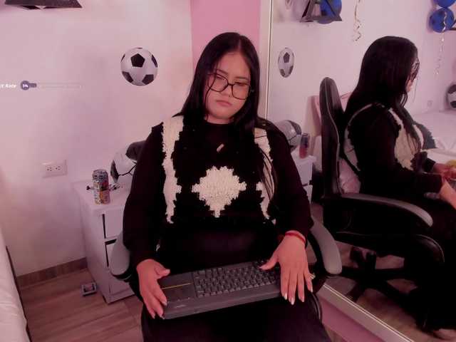Briana-Goldd live cam on BongaCams