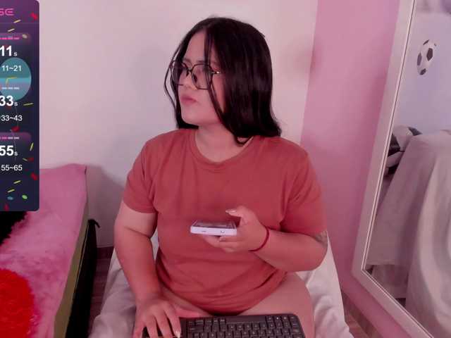Briana-Goldd live cam on BongaCams