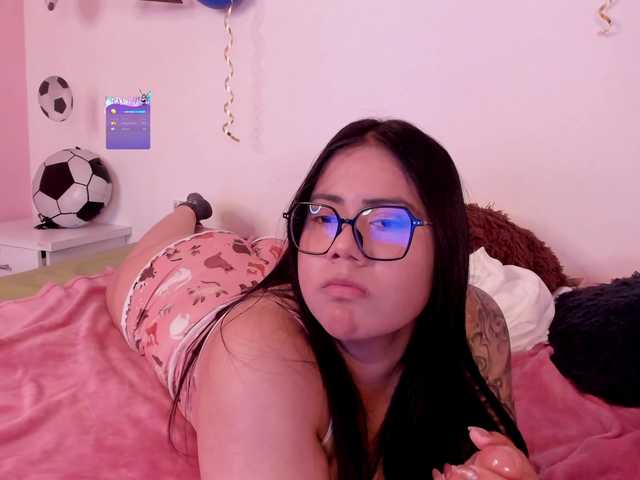 Briana-Goldd live cam on BongaCams