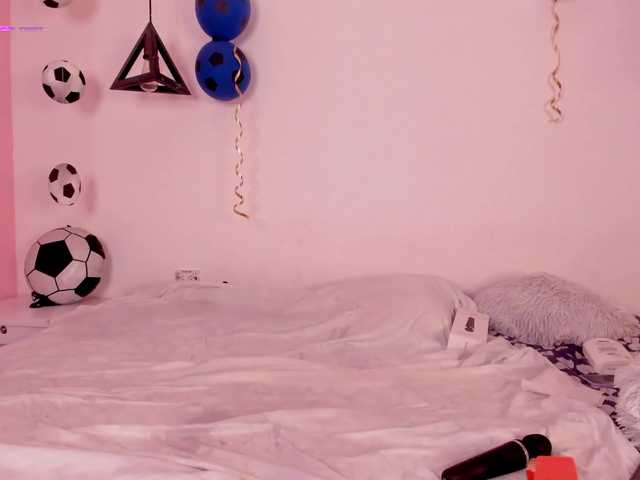 Briana-Goldd live cam on BongaCams