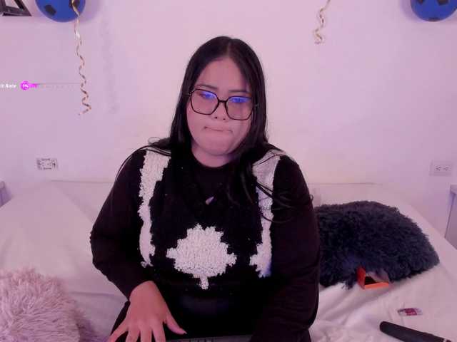 Briana-Goldd live cam on BongaCams