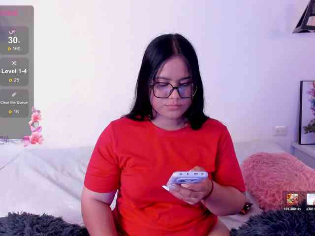 Briana-Goldd webcam