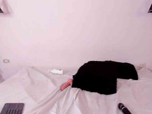 Briana-Goldd webcam
