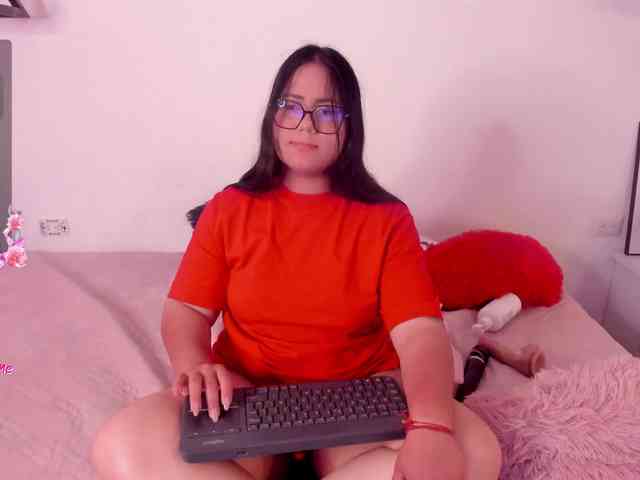 Briana-Goldd webcam