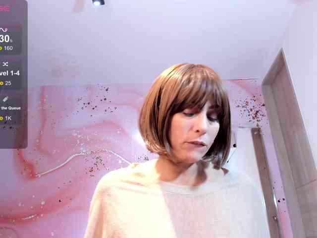 Briana-Goldd webcam