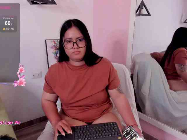 Briana-Goldd webcam