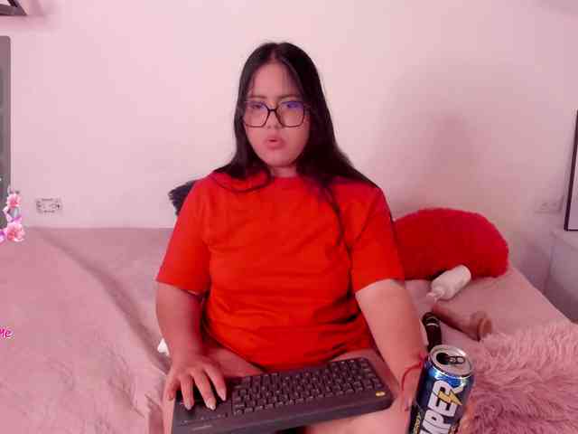 Briana-Goldd webcam