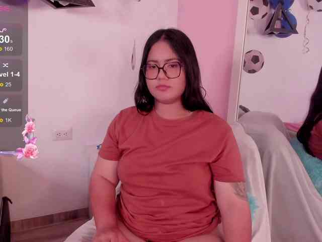 Briana-Goldd webcam