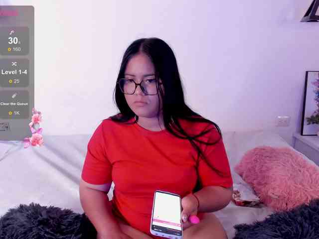 Briana-Goldd webcam