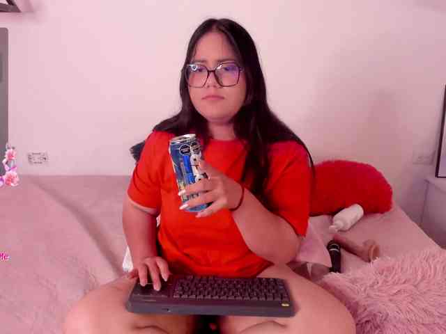 Briana-Goldd webcam