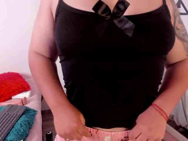 Briana-Goldd