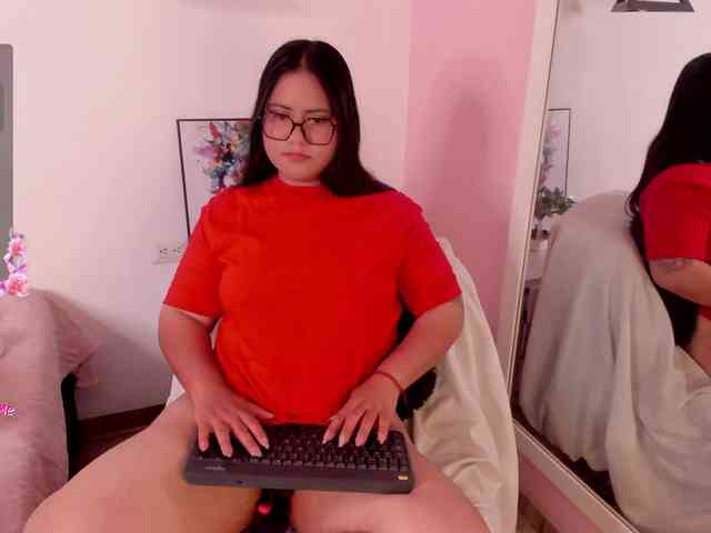 Briana-Goldd webcam