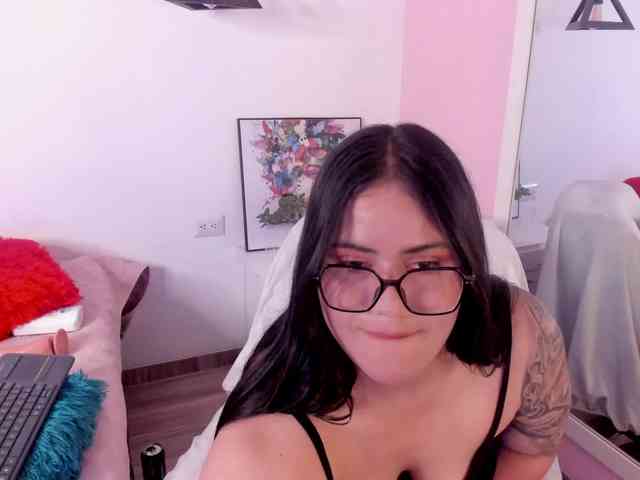Briana-Goldd