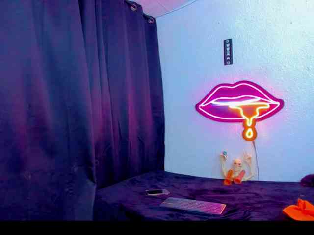 sunshine-uwu22 webcam