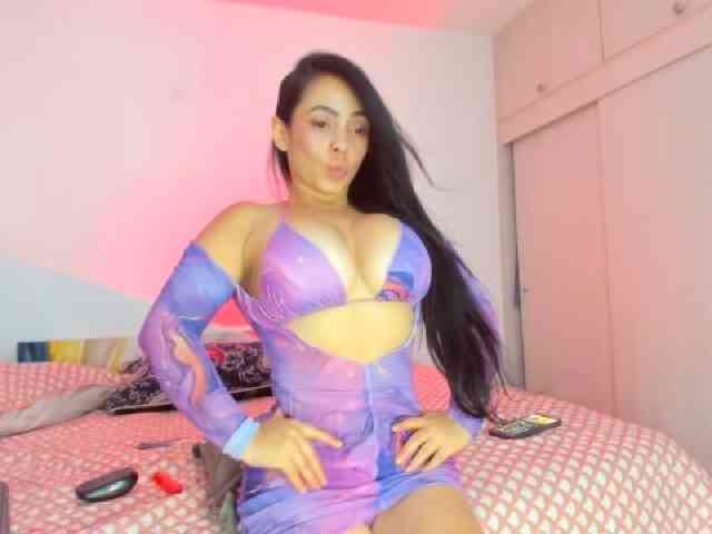 AdrianasTylmaldy AdrianasTylmaldy