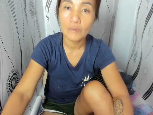 Sweettrouble42 live cam on BongaCams