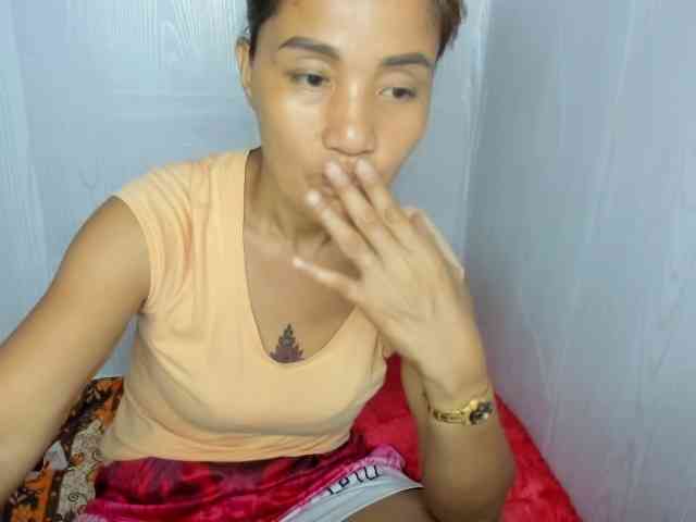 Sweettrouble42 webcam