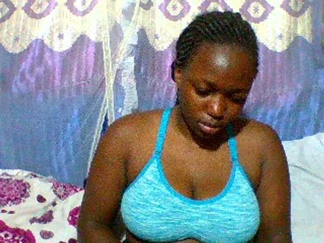 Sexxyladies's BongaCams show and profile