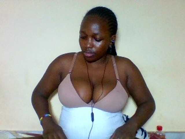 Sexxyladies live cam on BongaCams