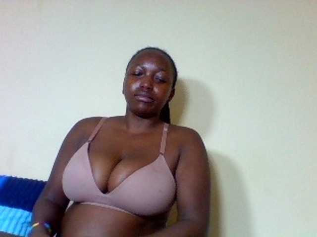 Sexxyladies live cam on BongaCams