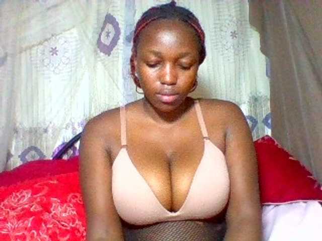 Sexxyladies live cam on BongaCams