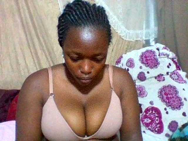 Sexxyladies's BongaCams show and profile