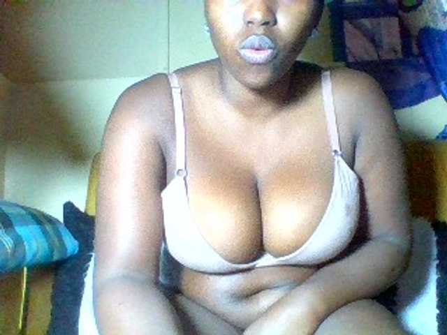 Sexxyladies live cam on BongaCams